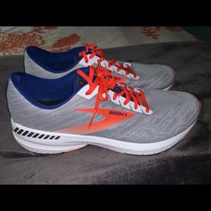 Men’s brooks